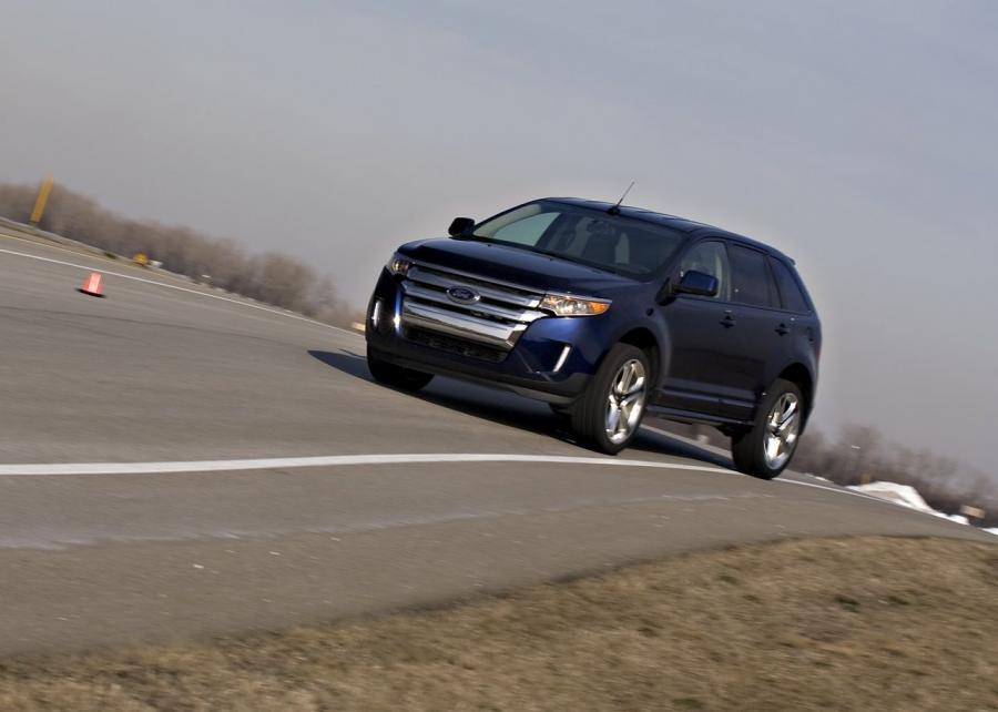  Ford Edge Sport 2011 года  (фото 20 из 65)